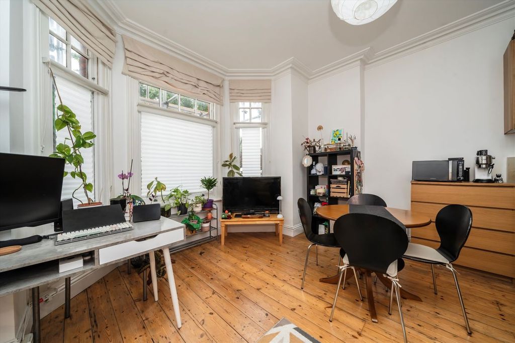 Property photo 2 of 5