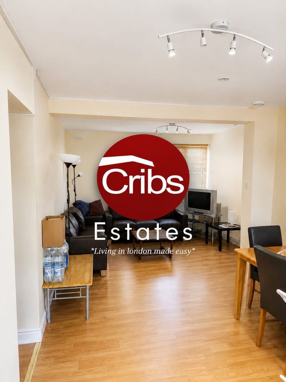 Property photo 1 of 11 En-Suite Double Room Available In Morden