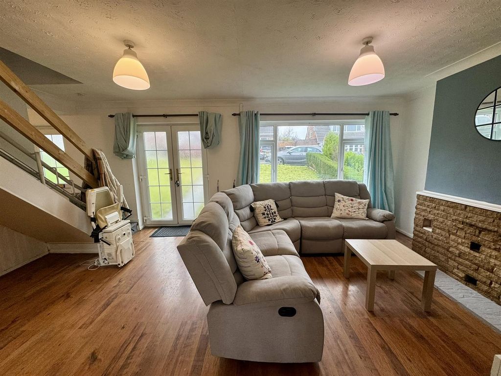 Property photo 2 of 15 Living Room