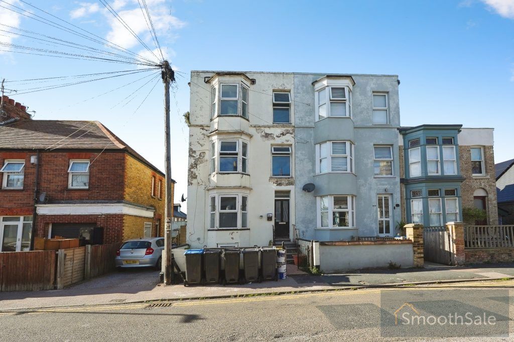 Property photo 1 of 24