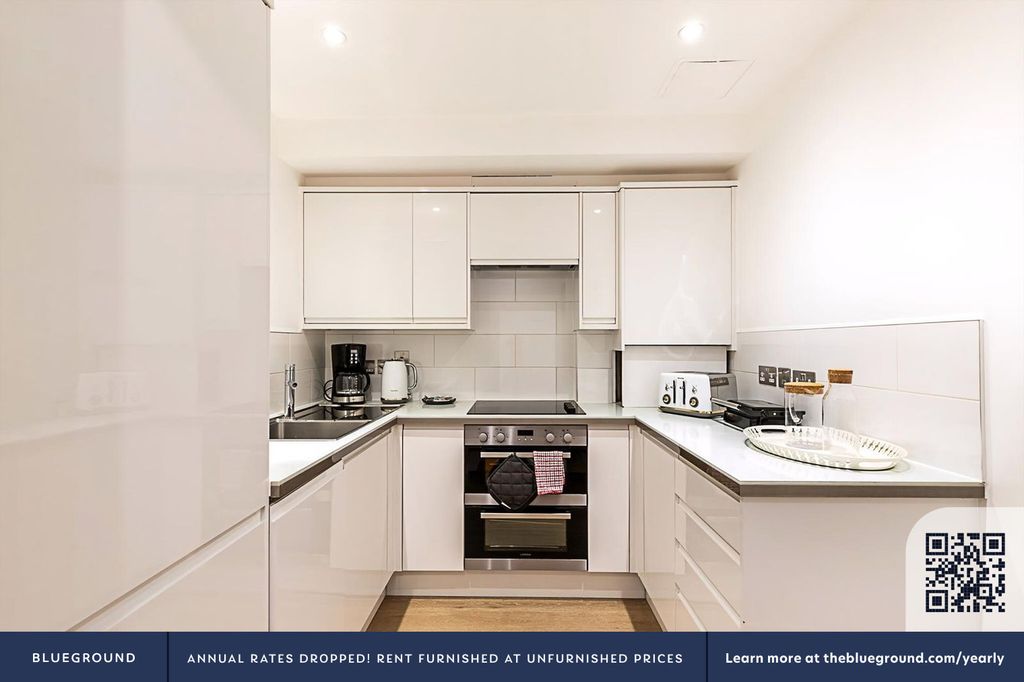 Property photo 3 of 29 Fully Equipped Kitchen