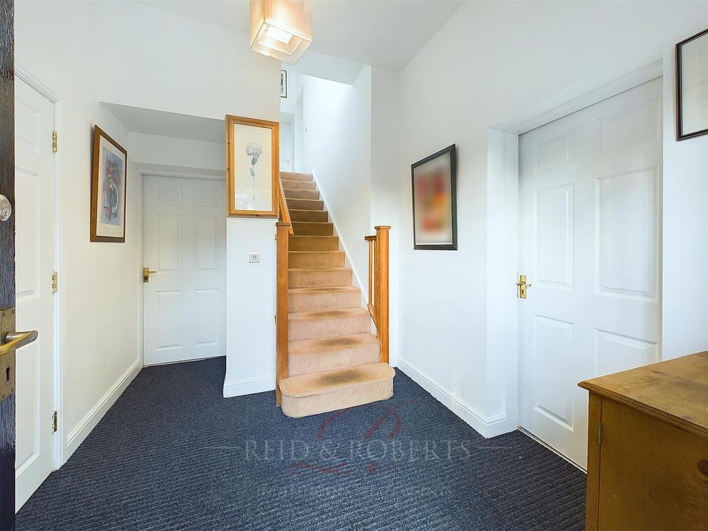 Property photo 3 of 23 Communal Area