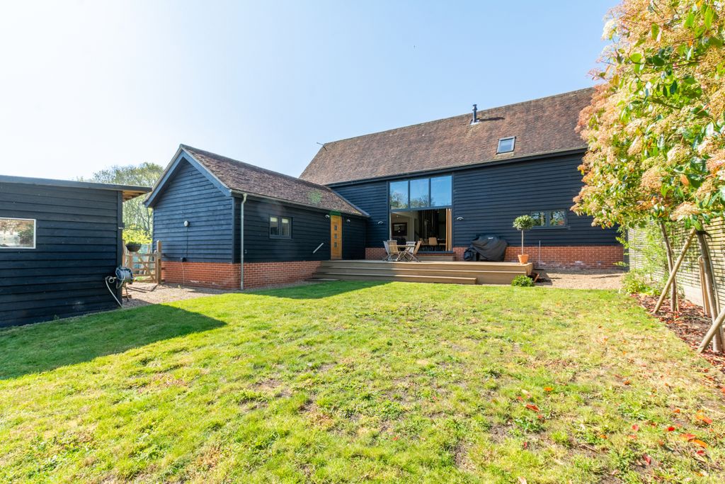 Property photo 1 of 27 Picture No. 22