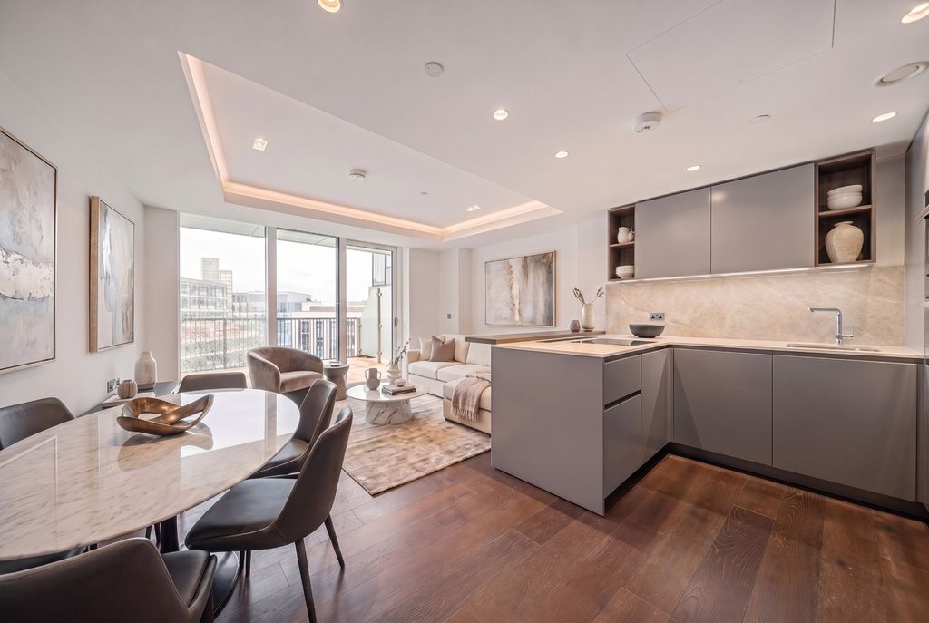 Property photo 1 of 7 Paddington Gardens C11011.Jpg