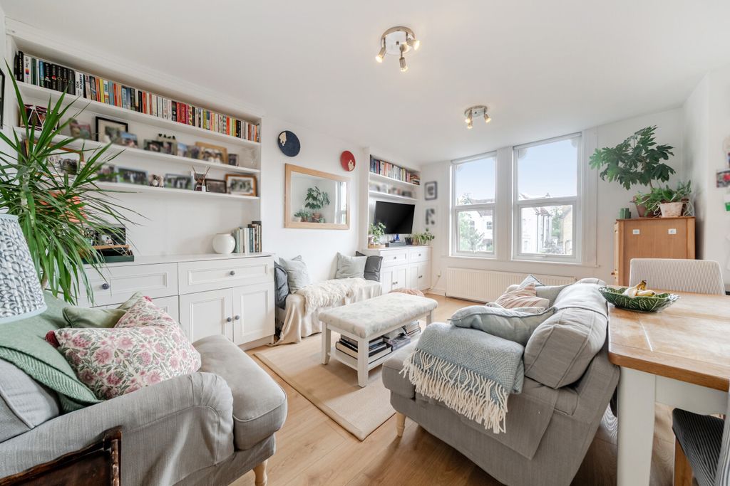 Property photo 1 of 9 1508784-17-6A859A...
