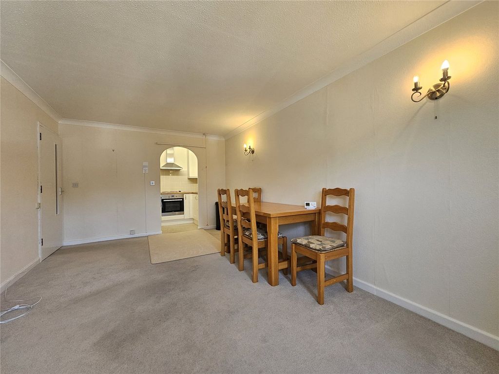 Property photo 3 of 8 Picture No. 16