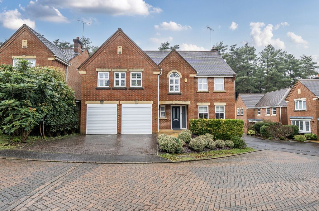 Property photo 1 of 18 1403488-2-697218E...