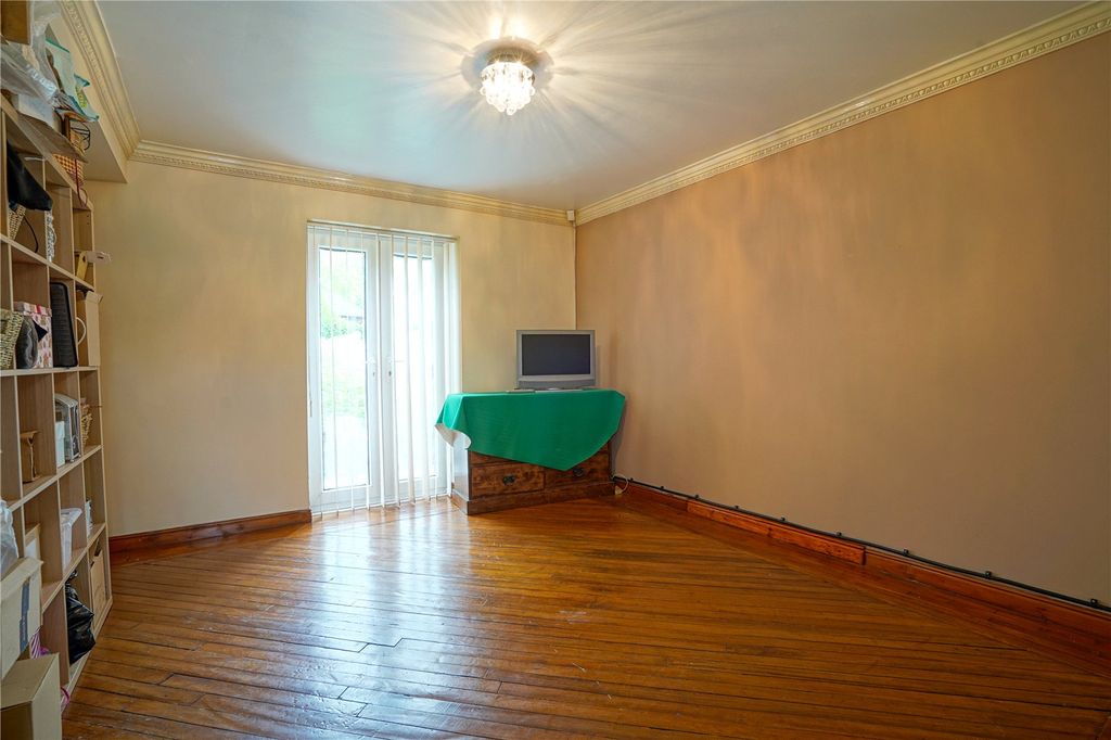 Property photo 3 of 14 Picture No. 09