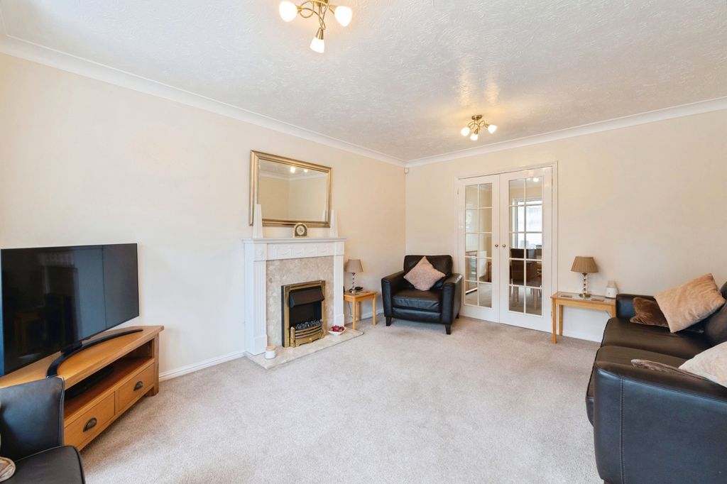 Property photo 2 of 19 Pbox-Img.Jpg