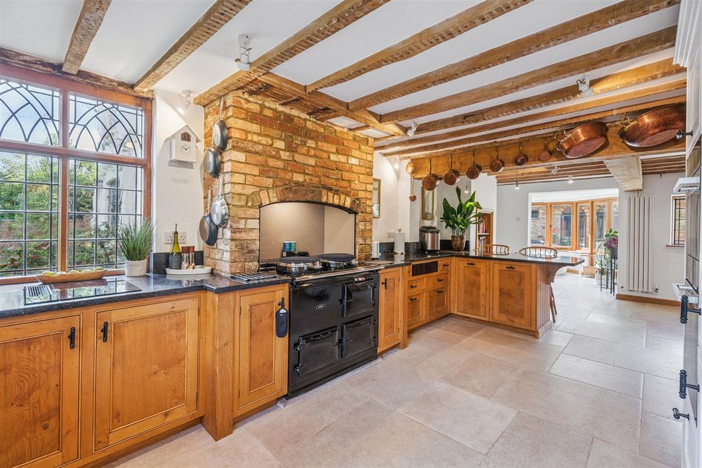 Property photo 2 of 30 Kitchen
