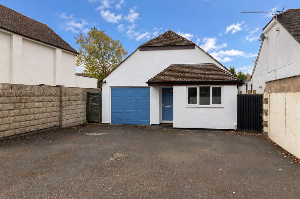 Property photo 1 of 19
