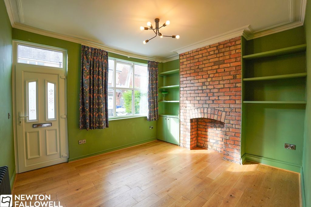 Property photo 2 of 17