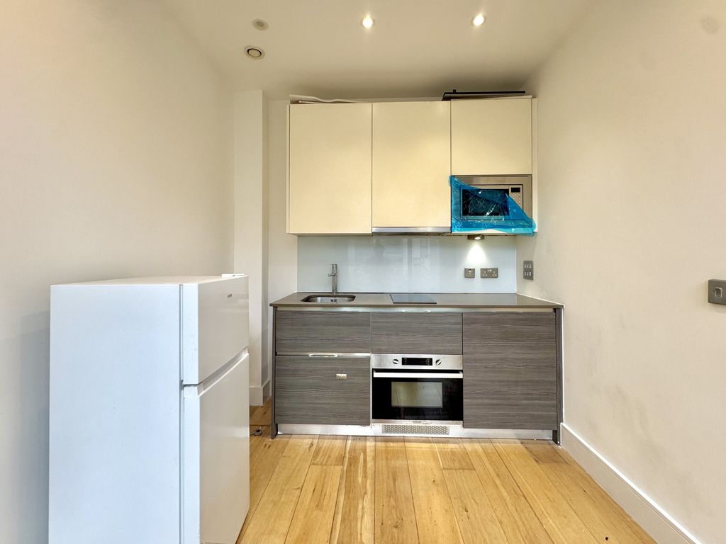 Property photo 2 of 6