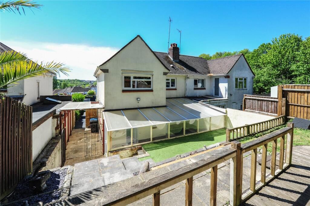Property photo 2 of 34