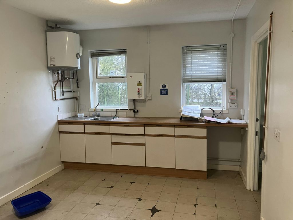 Property photo 2 of 6 Img_0025.Jpeg