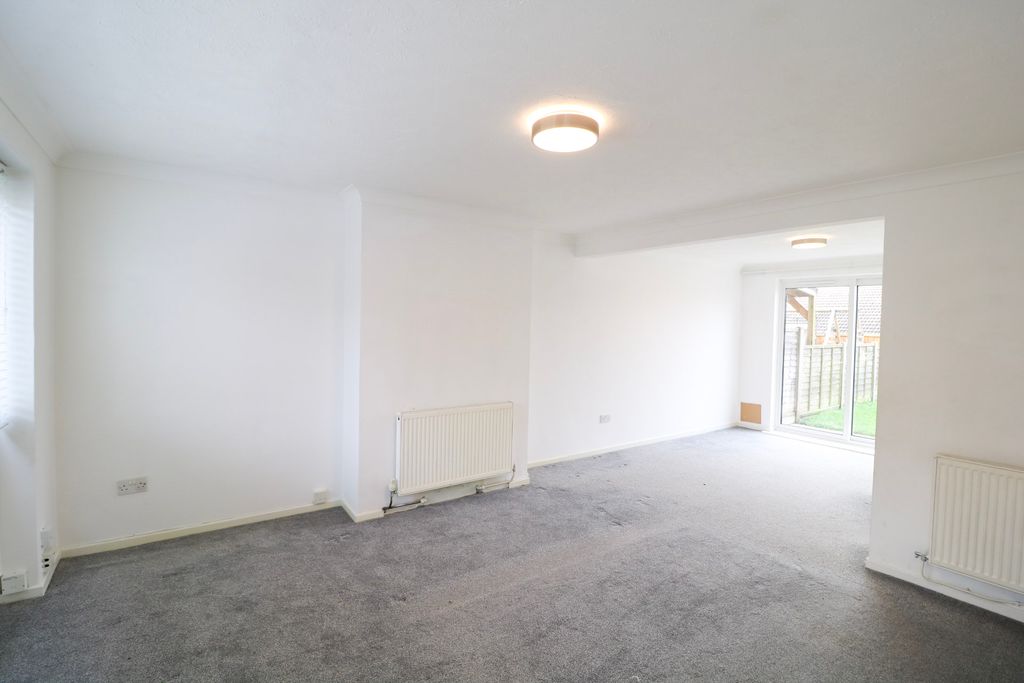 Property photo 3 of 15 Dining/Living Area