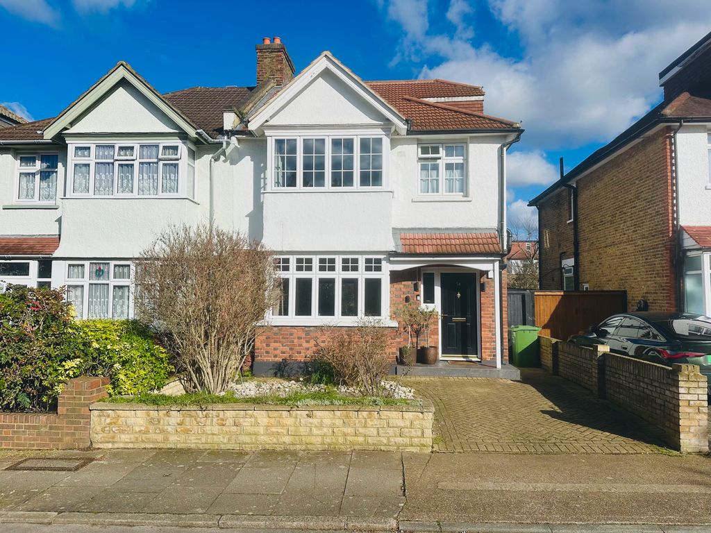 Property photo 1 of 28