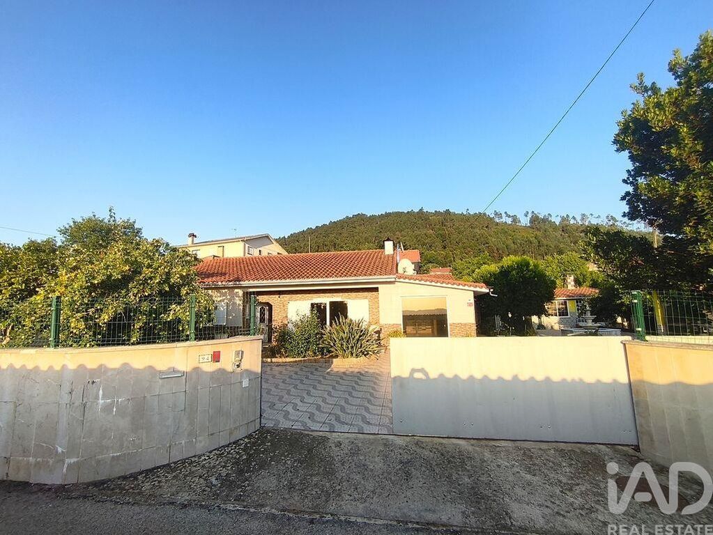 Property photo 3 of 40