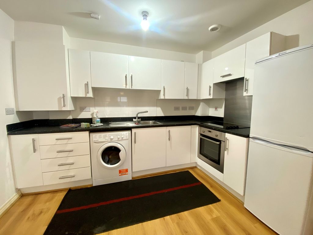 Property photo 3 of 6