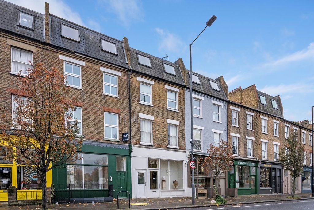 Property photo 1 of 4