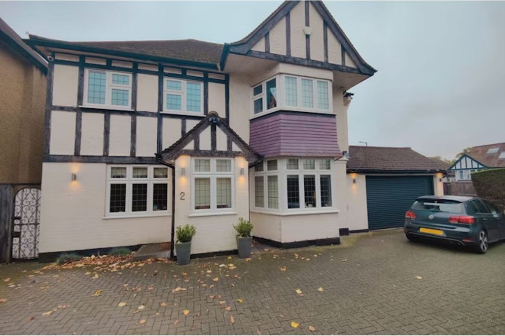 Property photo 1 of 22