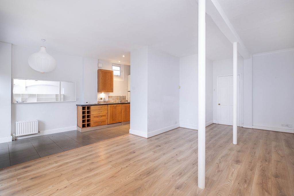 Property photo 1 of 15 Reception Room B