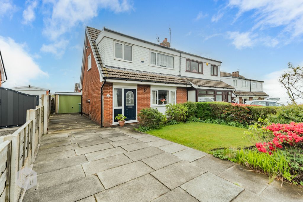 Property photo 1 of 17 Picture No. 11