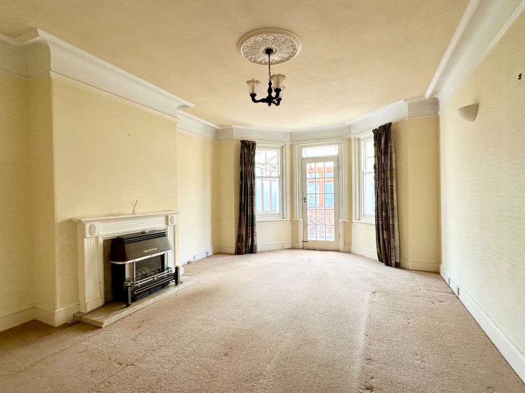 Property photo 3 of 22