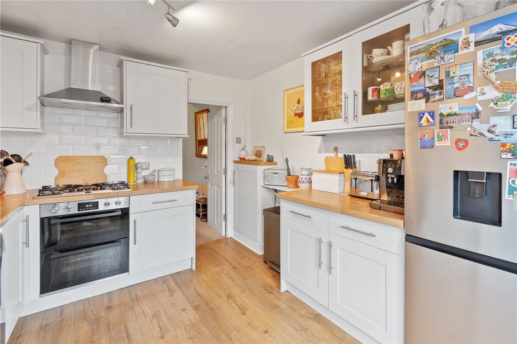 Property photo 3 of 16 Kitchen