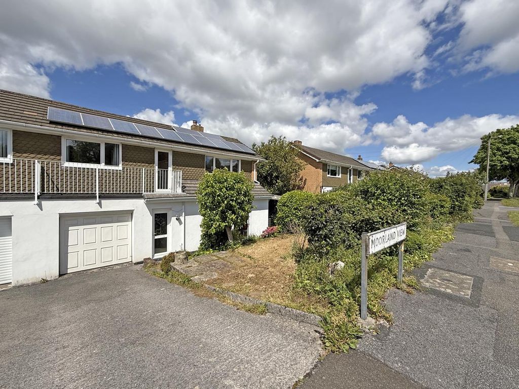 Property photo 1 of 24 Moorland View 76 - Front.Jpg