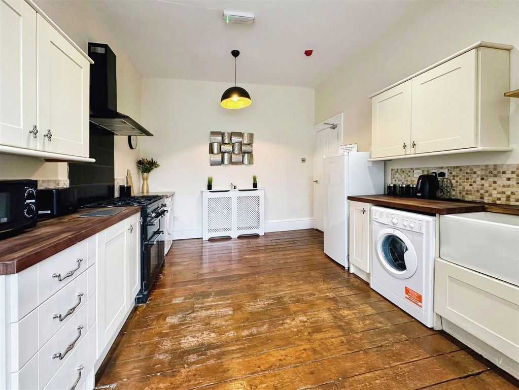 Property photo 3 of 11 Image00013.Jpeg