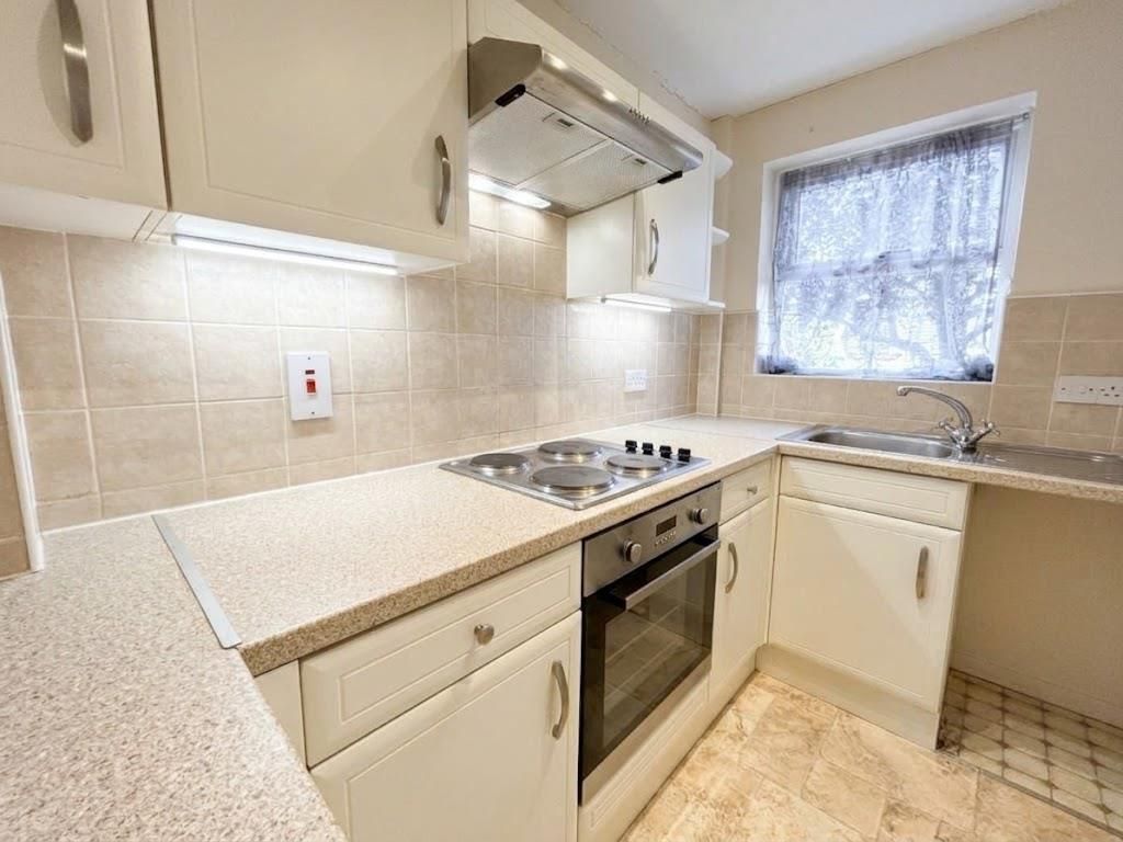Property photo 2 of 17 78076B45-12d1-4Dae-A458-166c7429c85A.Jpg