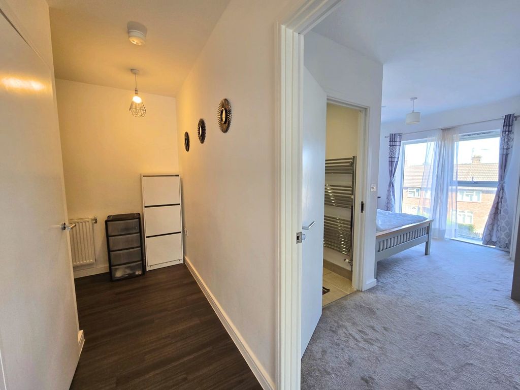 Property photo 3 of 12 4426773