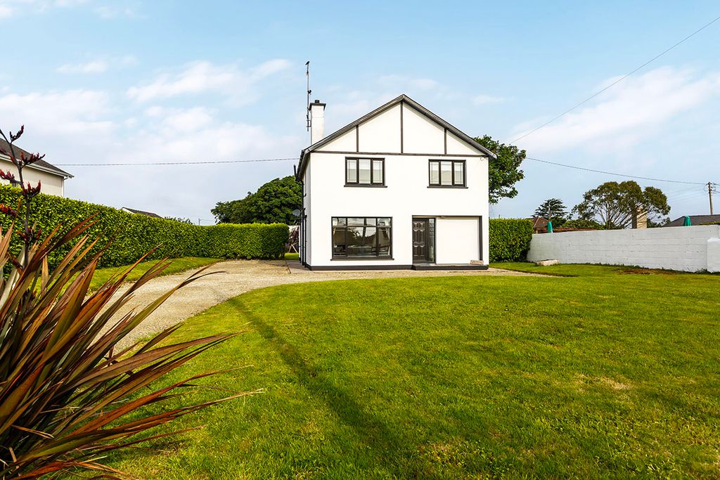 Property photo 1 of 54