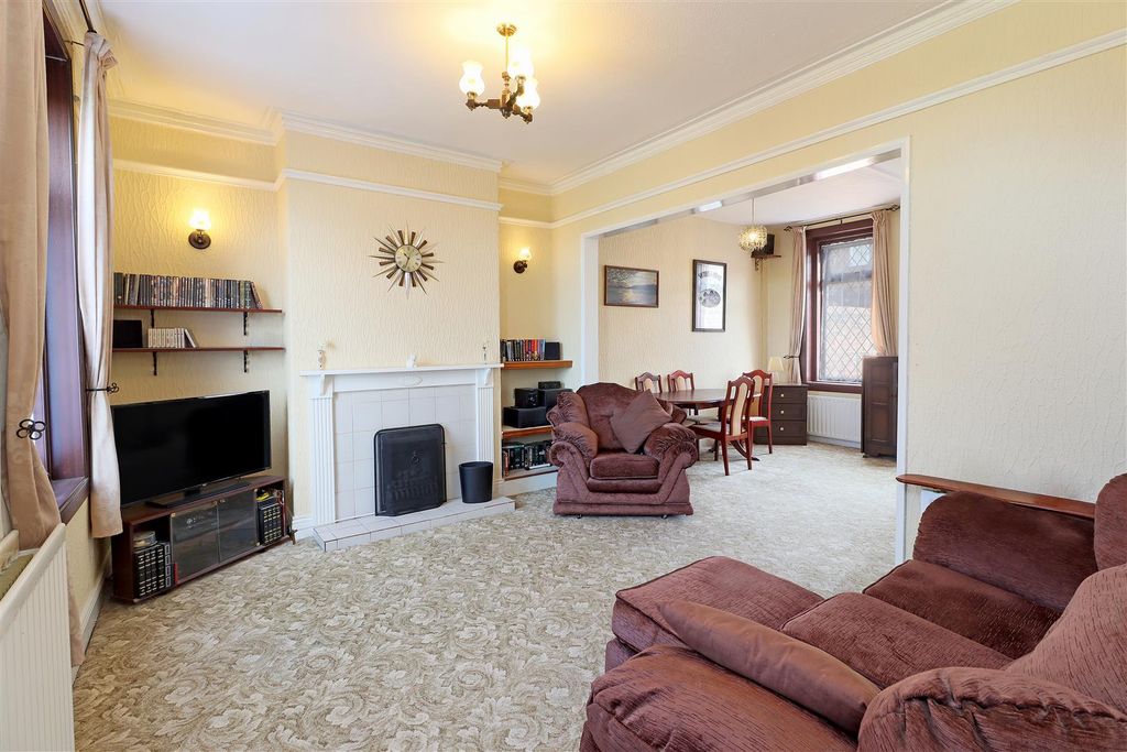 Property photo 2 of 9 Living Room