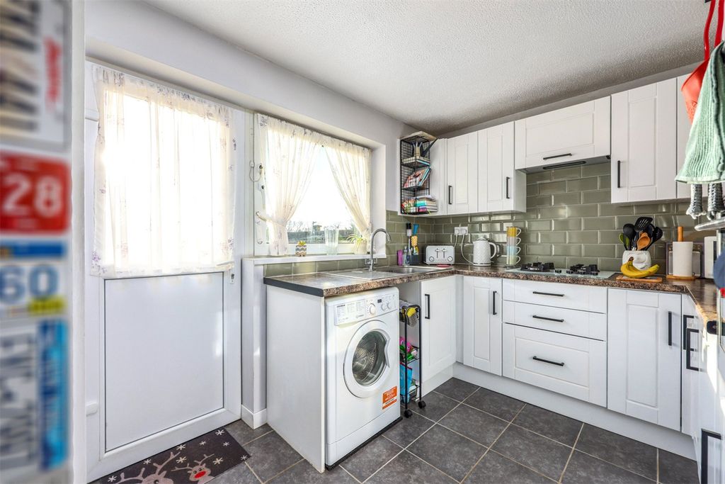 Property photo 3 of 10 Picture No. 05