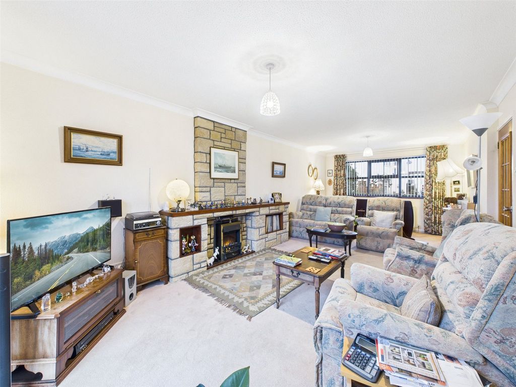 Property photo 3 of 22 Picture No. 26