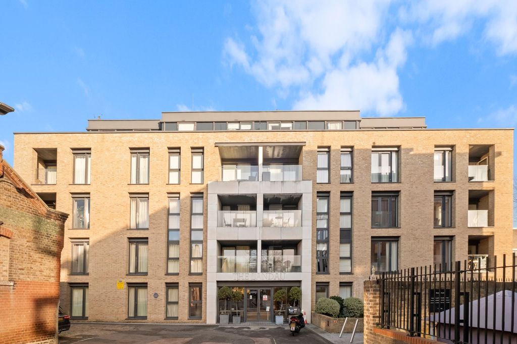 Property photo 2 of 9