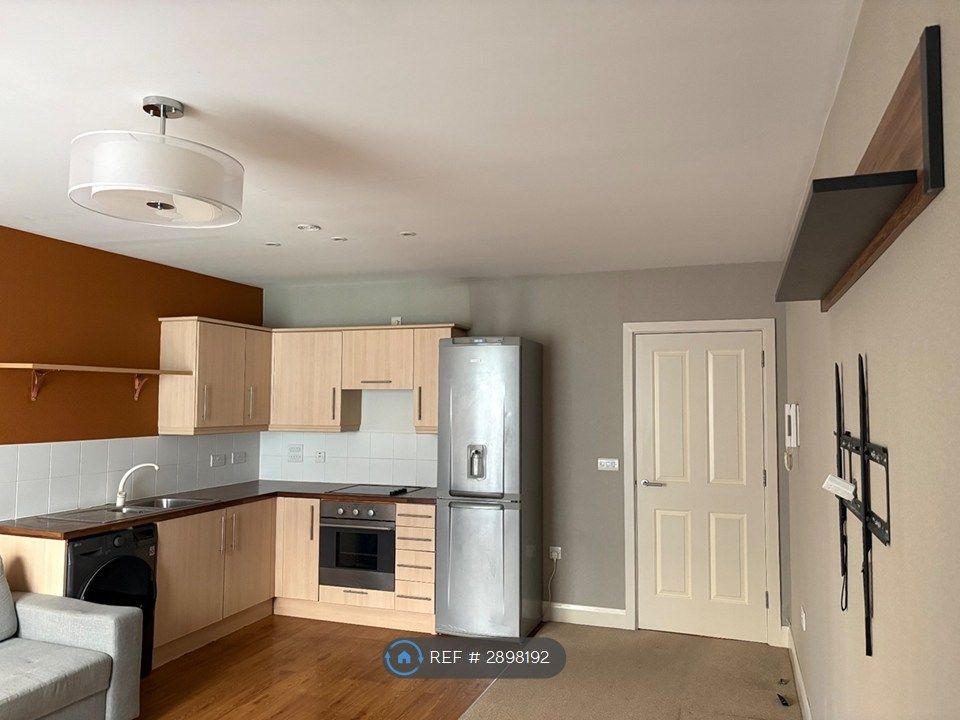 Property photo 2 of 9