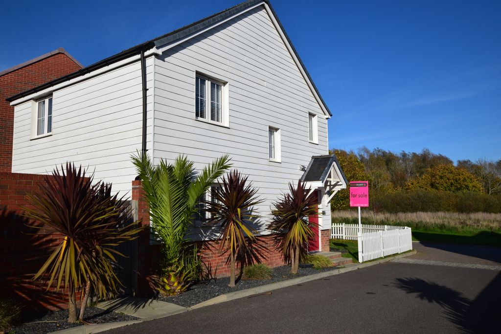 Property photo 2 of 23