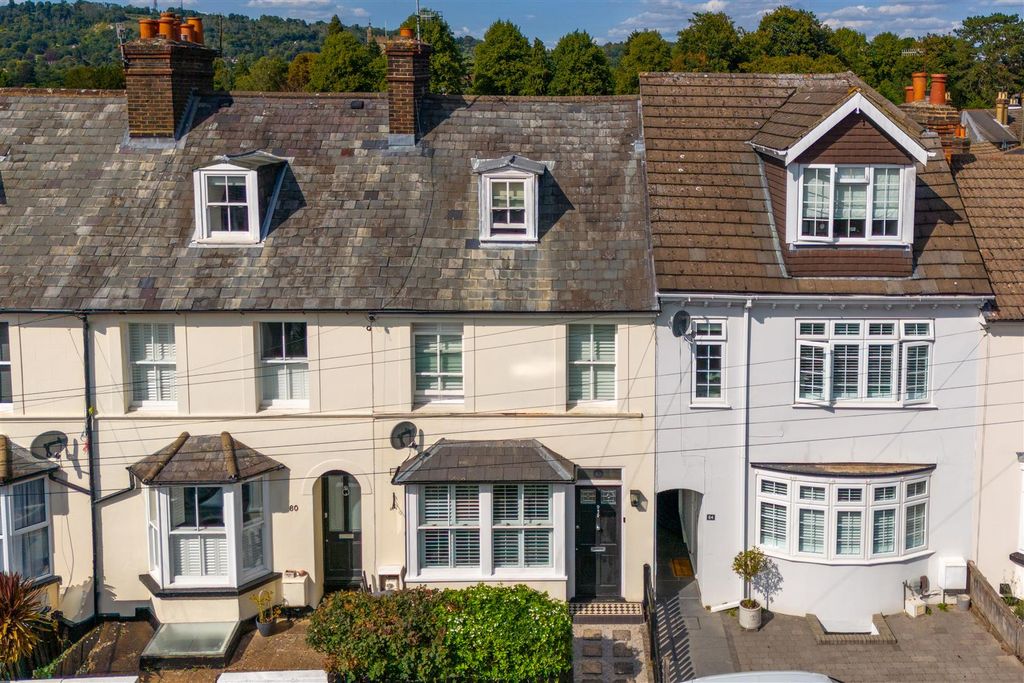 Property photo 1 of 33 82 Lesbourne Rd Externals-17.Jpg