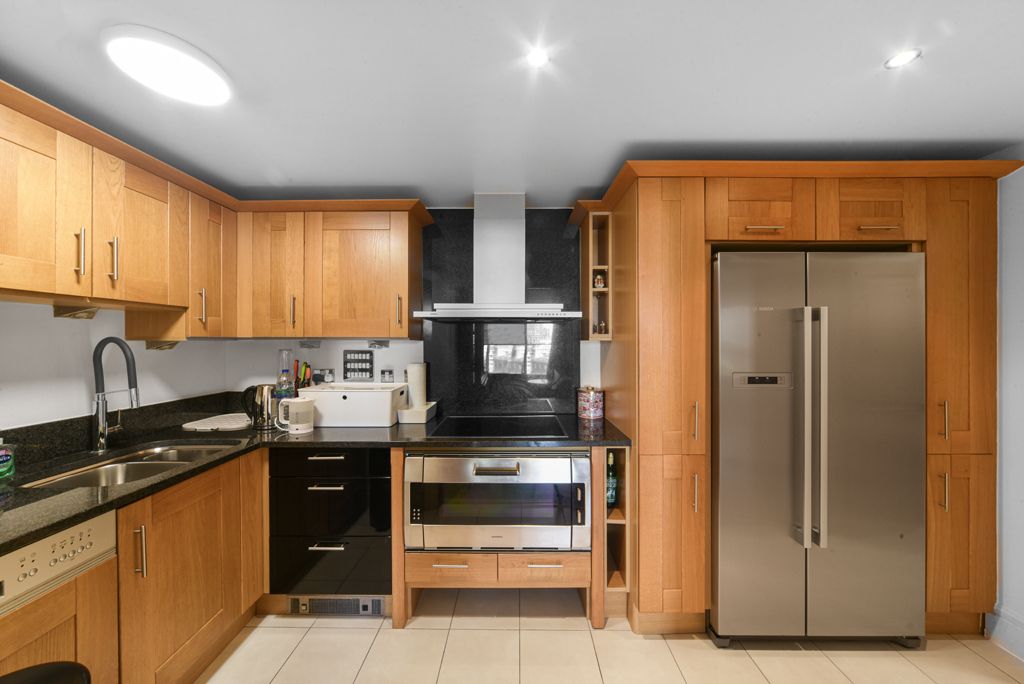 Property photo 3 of 18 Picture No. 08