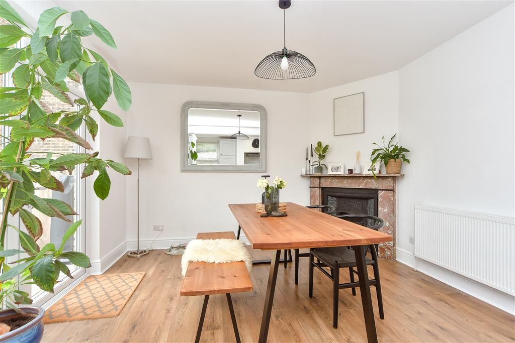 Property photo 2 of 13 Dining Area
