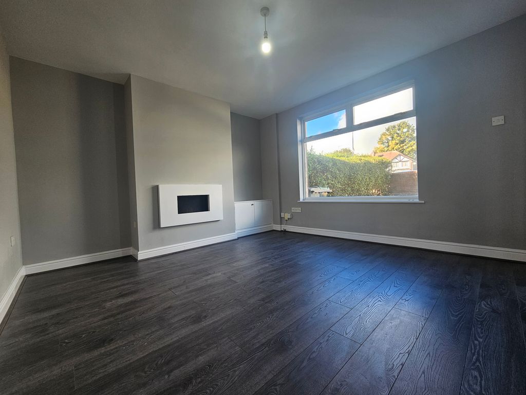 Property photo 2 of 19 Image