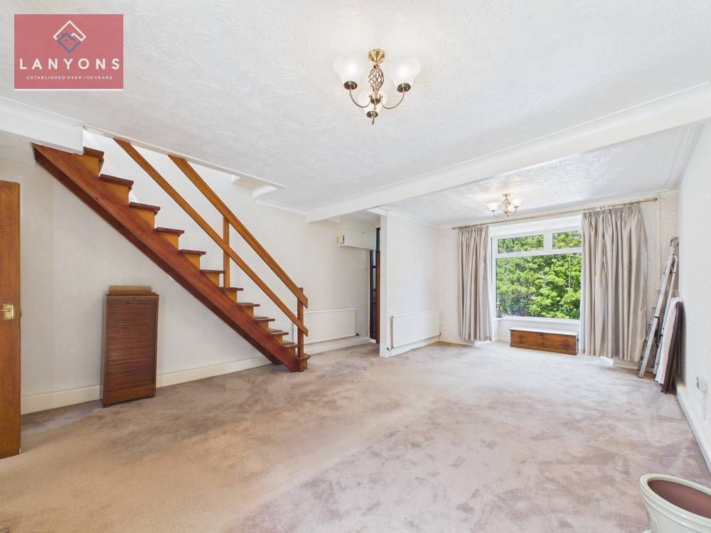 Property photo 2 of 15 Giraffe360-Still004