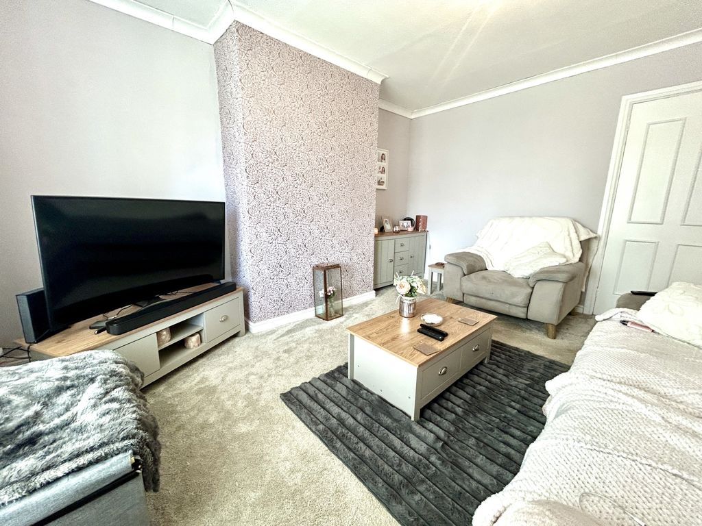 Property photo 2 of 13 Img_4253