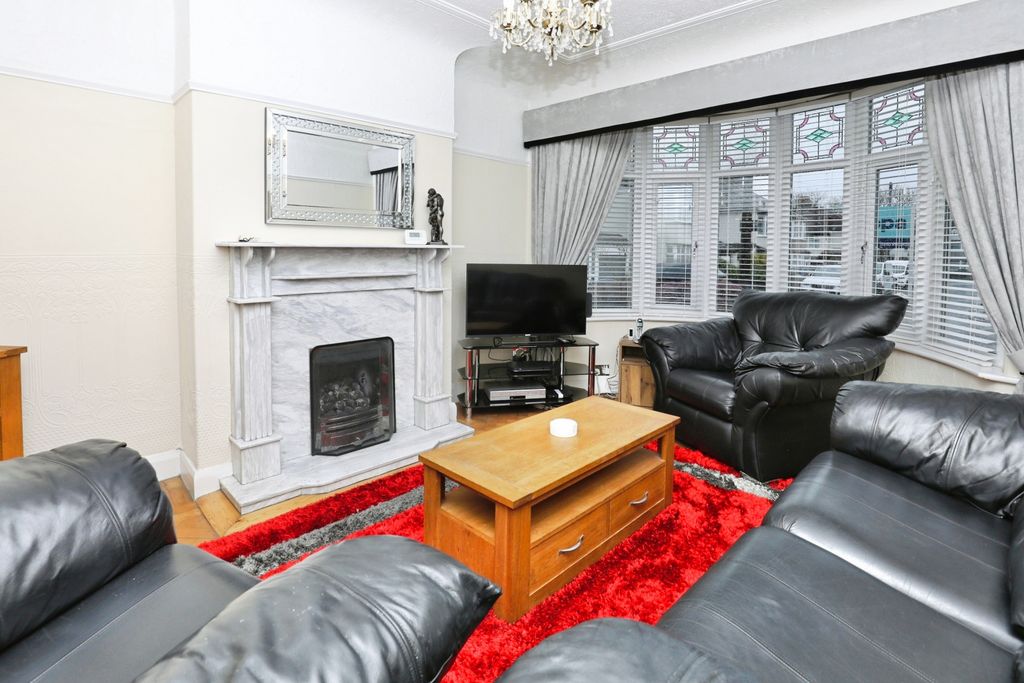 Property photo 2 of 18 2