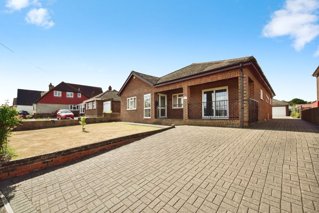 Property photo 1 of 20