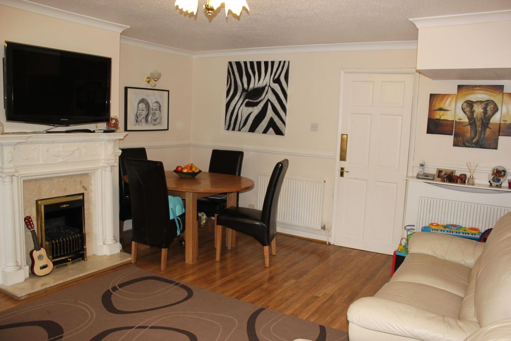 Property photo 3 of 6 Dining Room