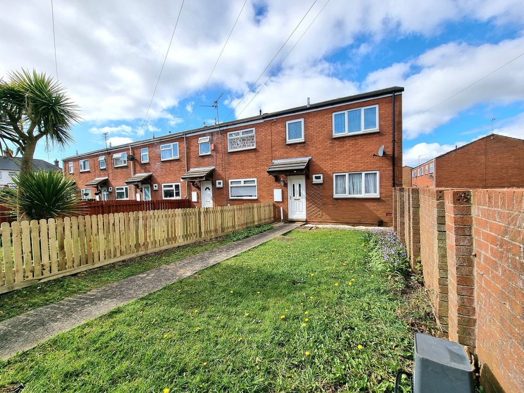 Property photo 1 of 25 Front